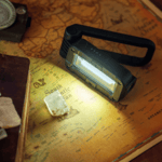 Swivel
(Black) OLIGHT 3.7V 2600mAh
Rechargeable (Built-in)