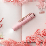 i3T 2 EOS_x000D_ (Sweet Pink) OLIGHT 1 x 1.5V AAA Alkaline _x000D_ Battery (Included)