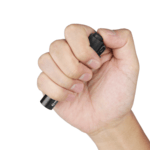 I3T 2 EOS OLIGHT 1 x 1.5V AAA Alkaline
Battery (Included)