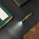 I3T EOS _x000D_ (Dream Blue) OLIGHT 1 x 1.5V AAA Alkaline _x000D_ Battery (Included)