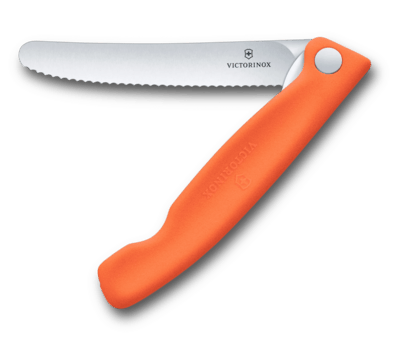 6.7839.FC1 Victorinox Nůž na ovoce a zeleninu, 11cm, skládací, zubkovaný, oranžový