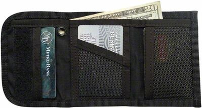 SEE EDC-BILLFOLD-B Tri-Fold peňaženka, 5 vreciek, čierna, Codrura