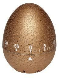 38.1033.53 TFA EI Kuchyňský časovač ve tvaru vajíčka, zlatý, imitace popraskaný povrch