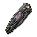 We Knife WE23030-4 Hyperactive Flamed zsebkés 9,7 cm, Black Stonewash, fekete-bronz, titán